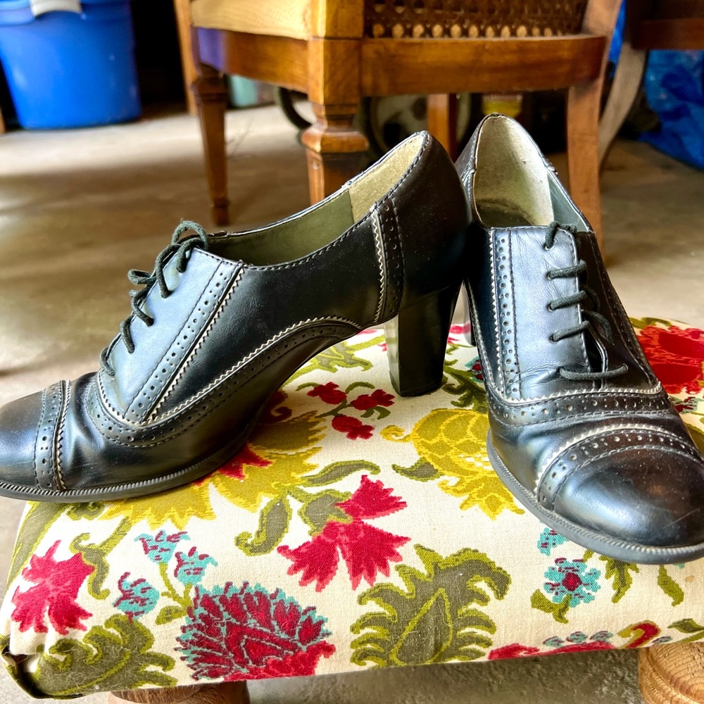 Vintage Black Leather Oxford Mary Jane Heels Size 8